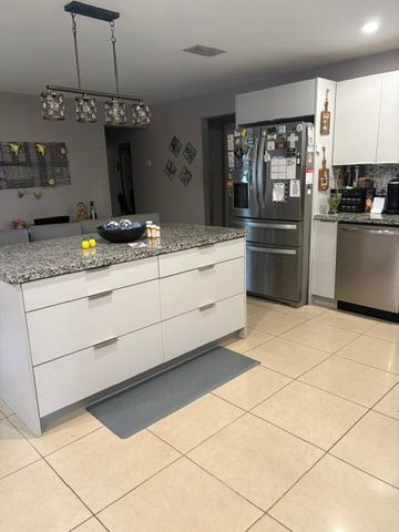 2934 NW 73rd Avenue, Fort Lauderdale, FL 33313