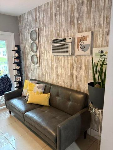2934 NW 73rd Avenue, Fort Lauderdale, FL 33313
