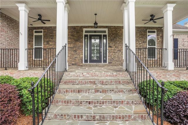 910 Windsor Creek Drive, Grayson, GA 30017