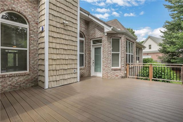 910 Windsor Creek Drive, Grayson, GA 30017