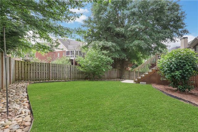910 Windsor Creek Drive, Grayson, GA 30017