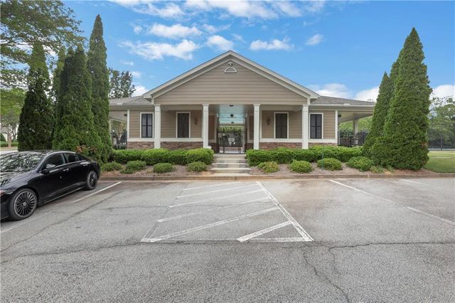910 Windsor Creek Drive, Grayson, GA 30017