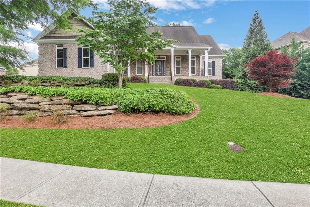910 Windsor Creek Drive, Grayson, GA 30017
