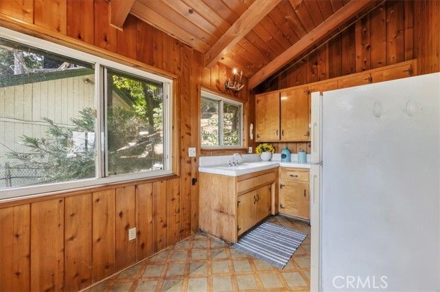 768 Deer, Crestline, CA 92325