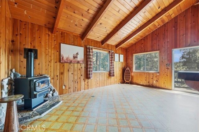 768 Deer, Crestline, CA 92325