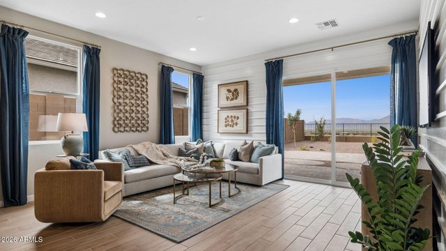 2549 W Satinwood Drive, Phoenix, AZ 85045