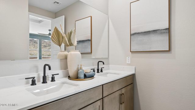 2549 W Satinwood Drive, Phoenix, AZ 85045