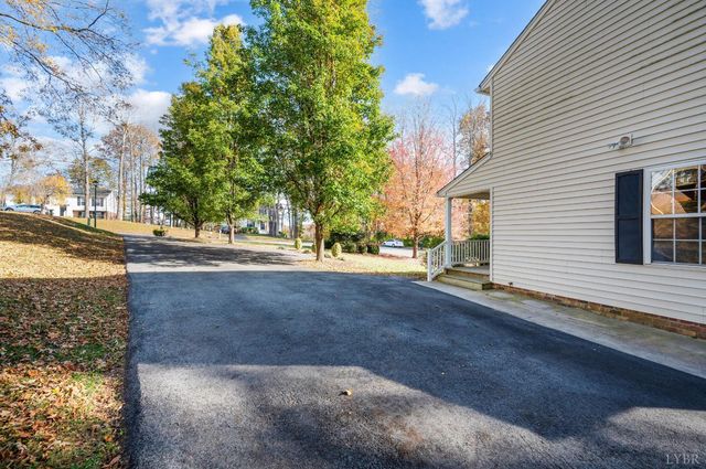 224 Dove Court, Lynchburg, VA 24501