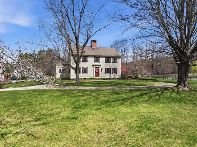 5 Old Manchester Road, Amherst, NH 03031