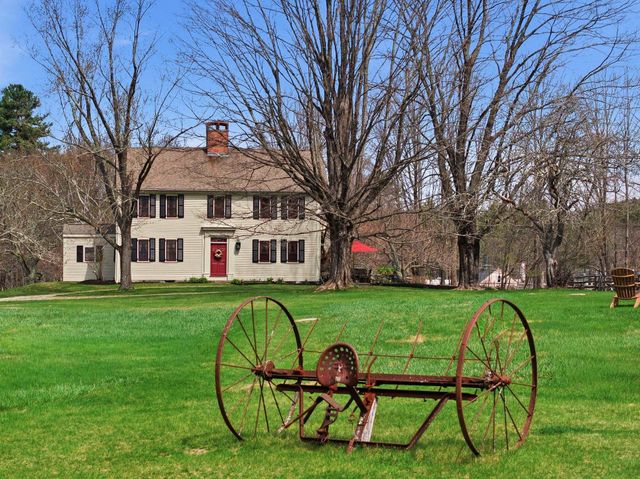 5 Old Manchester Road, Amherst, NH 03031