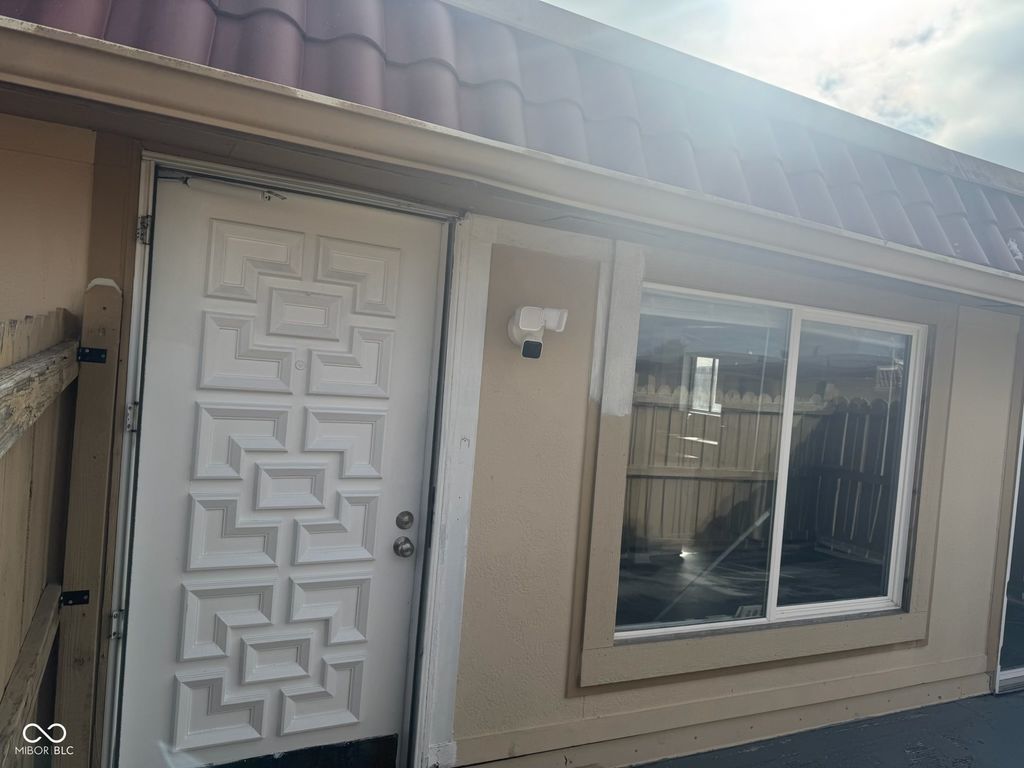 8421 Del Prado Court, Indianapolis, IN 46227