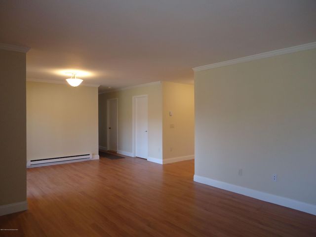 142 Cross Slope Court F, Manalapan, NJ 07726
