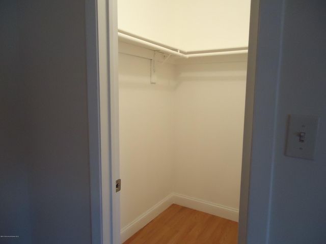 142 Cross Slope Court F, Manalapan, NJ 07726