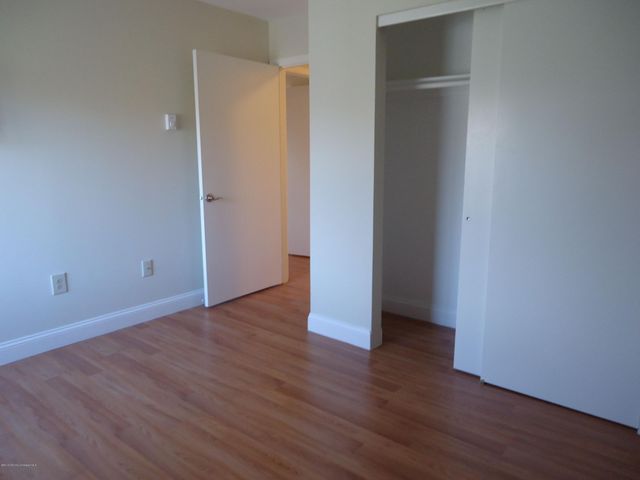 142 Cross Slope Court F, Manalapan, NJ 07726