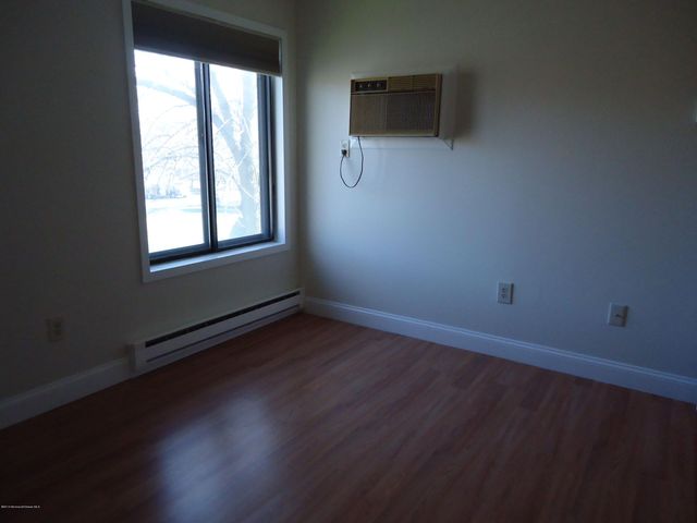 142 Cross Slope Court F, Manalapan, NJ 07726