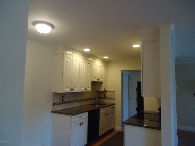 142 Cross Slope Court F, Manalapan, NJ 07726