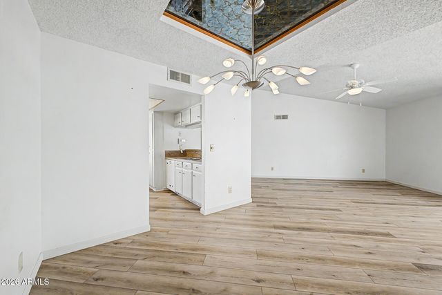 4649 E CHEYENNE Drive, Phoenix, AZ 85044