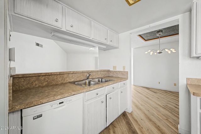 4649 E CHEYENNE Drive, Phoenix, AZ 85044