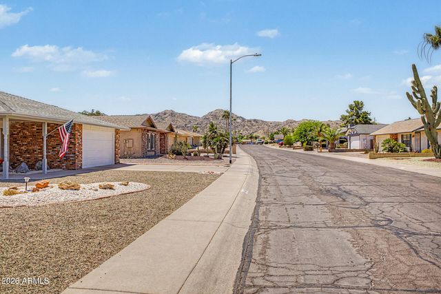 4649 E CHEYENNE Drive, Phoenix, AZ 85044