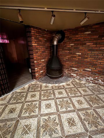 85-32 68th Avenue, Rego Park, NY 11374