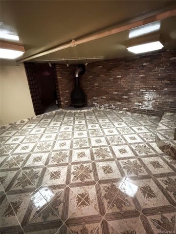 85-32 68th Avenue, Rego Park, NY 11374