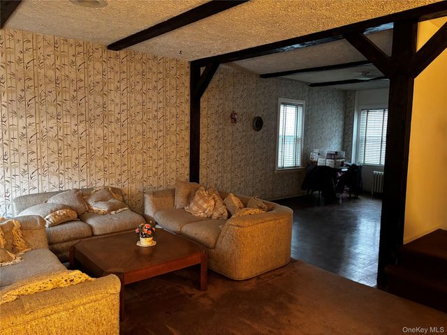 85-32 68th Avenue, Rego Park, NY 11374