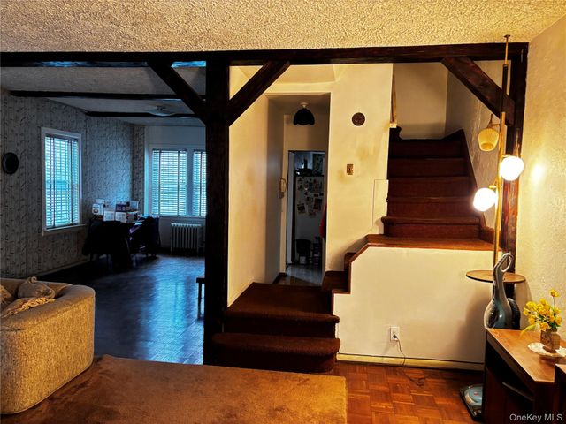 85-32 68th Avenue, Rego Park, NY 11374