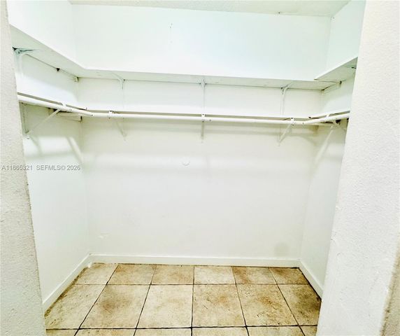 3700 NW 21st Street 109, Lauderdale Lakes, FL 33311