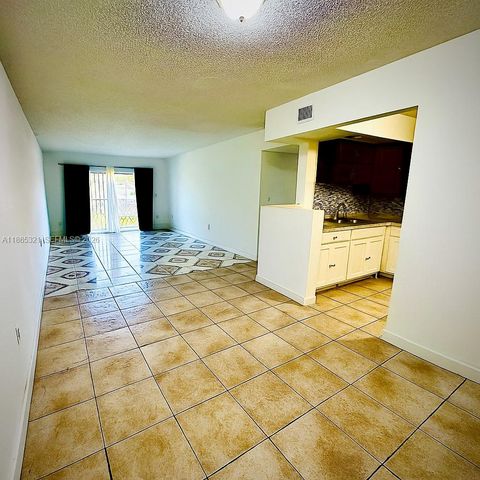 3700 NW 21st Street 109, Lauderdale Lakes, FL 33311