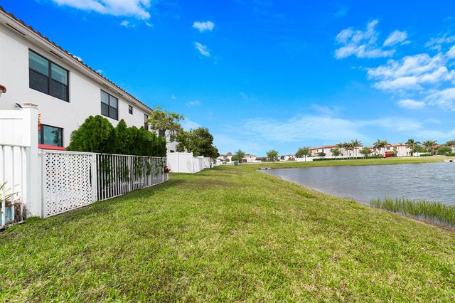 2024 Sugar Maple Drive, Riviera Beach, FL 33410