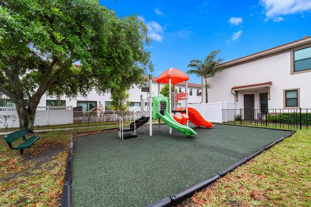 2024 Sugar Maple Drive, Riviera Beach, FL 33410