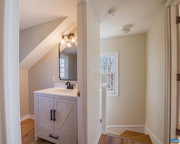 7569 PORTERS RD, Esmont, VA 22937