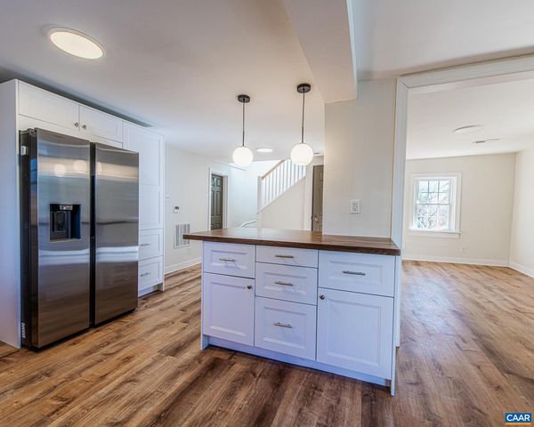 7569 PORTERS RD, Esmont, VA 22937