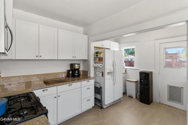 44623 Cedar Avenue, Lancaster, CA 93534