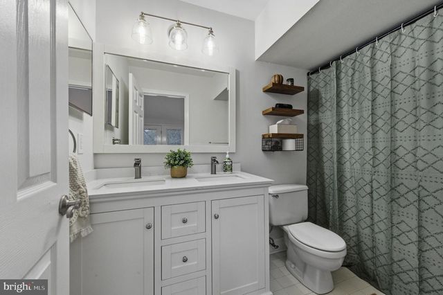 19 RIDGE BLVD, Wilmington, DE 19808