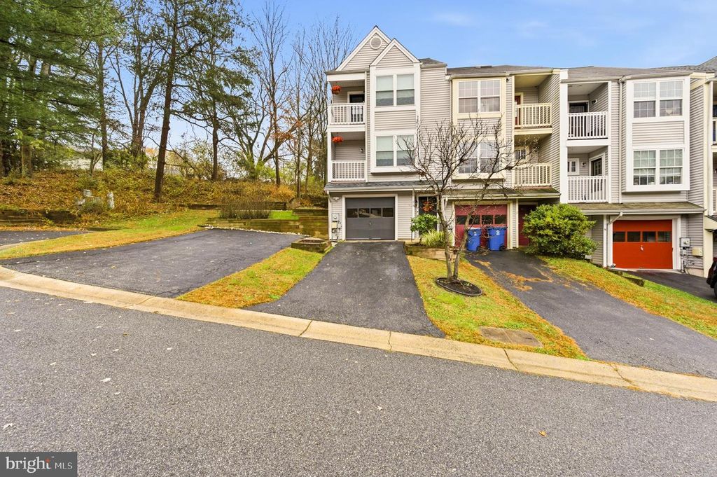 19 RIDGE BLVD, Wilmington, DE 19808