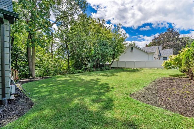 110 14th Avenue, Moline, IL 61265