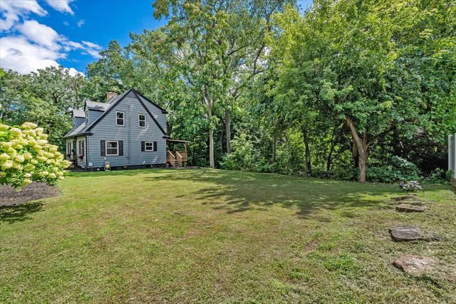 110 14th Avenue, Moline, IL 61265