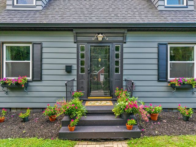 110 14th Avenue, Moline, IL 61265