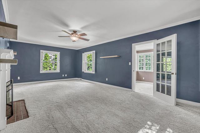110 14th Avenue, Moline, IL 61265