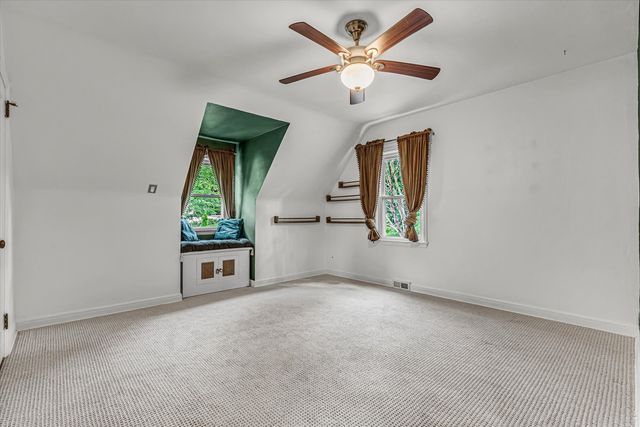 110 14th Avenue, Moline, IL 61265