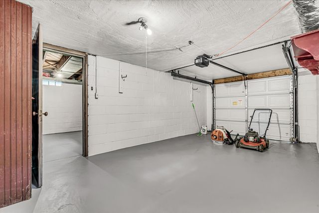 110 14th Avenue, Moline, IL 61265