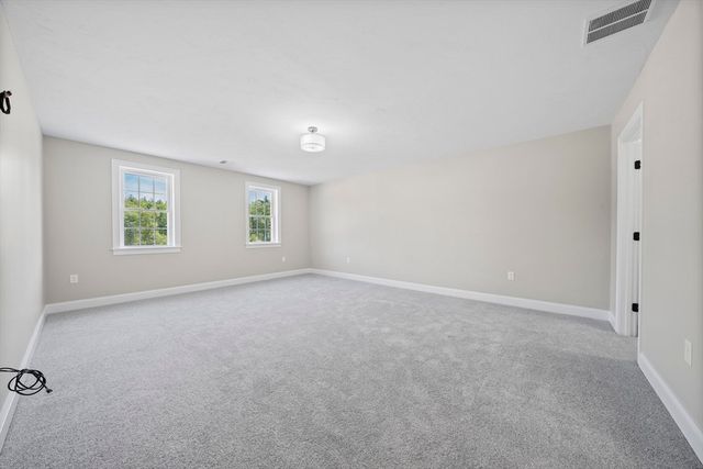 8 Amandas Way 8, Halifax, MA 02338