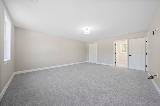 8 Amandas Way 8, Halifax, MA 02338