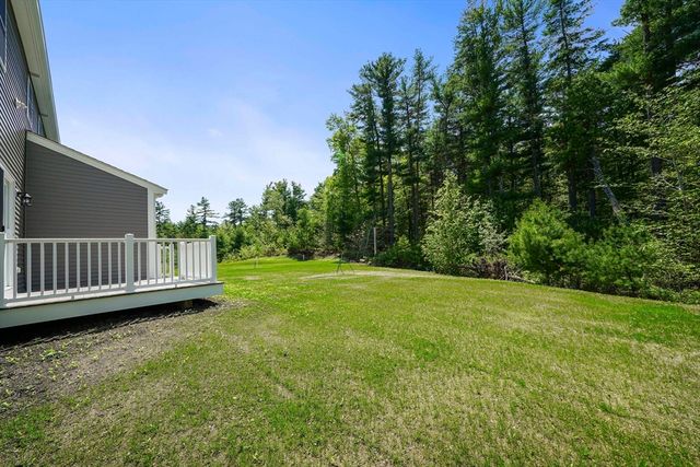 8 Amandas Way 8, Halifax, MA 02338
