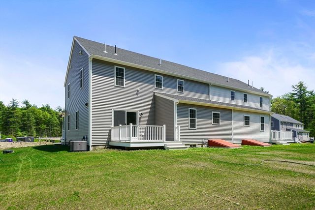 8 Amandas Way 8, Halifax, MA 02338