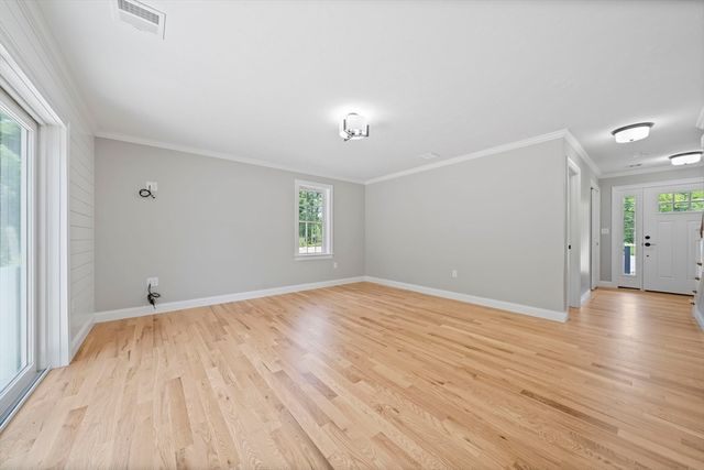 8 Amandas Way 8, Halifax, MA 02338