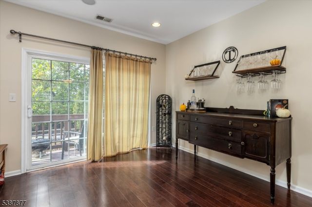 166 Riverwalk Way, Clifton City, NJ 07014