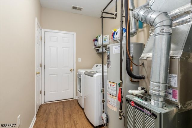 166 Riverwalk Way, Clifton City, NJ 07014