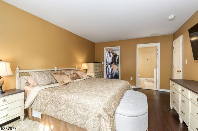 166 Riverwalk Way, Clifton City, NJ 07014